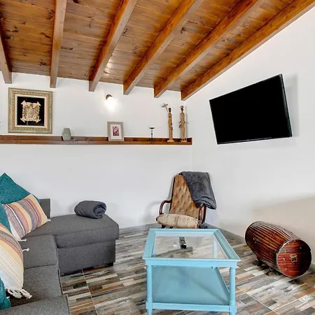 La Bodega De Julian * 特格斯特